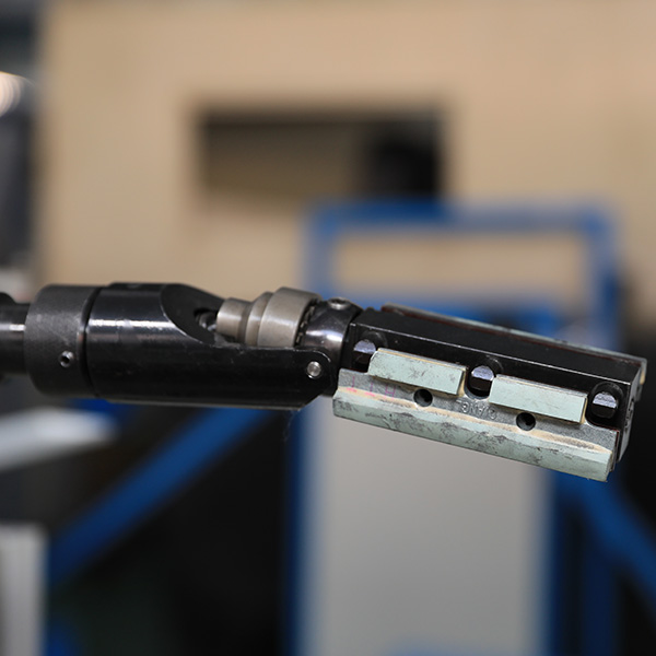 Horizontal deep hole CNC honing machine tool