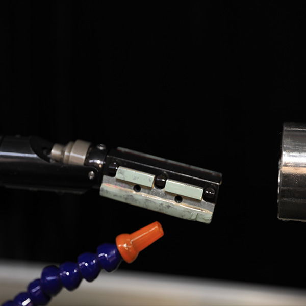 Horizontal deep hole CNC honing machine tool