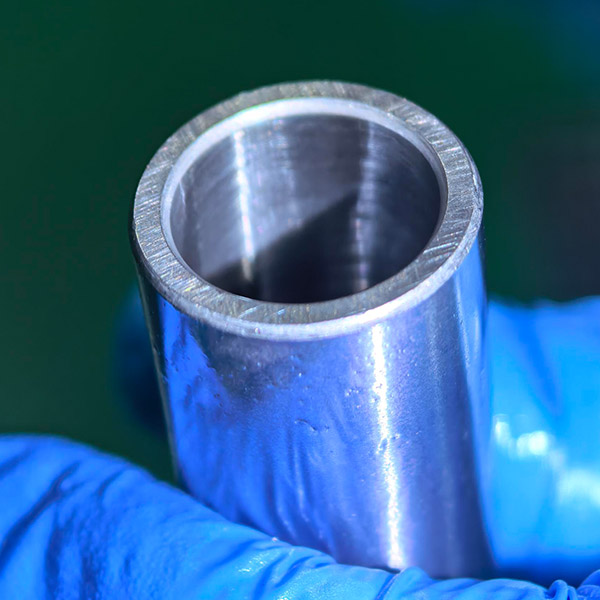 Horizontal manual honing machine